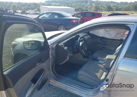 2010 Honda Accord 2.4 Ex-L z USA, uszkodzony, nr VIN 1HGCP2F81AA091858